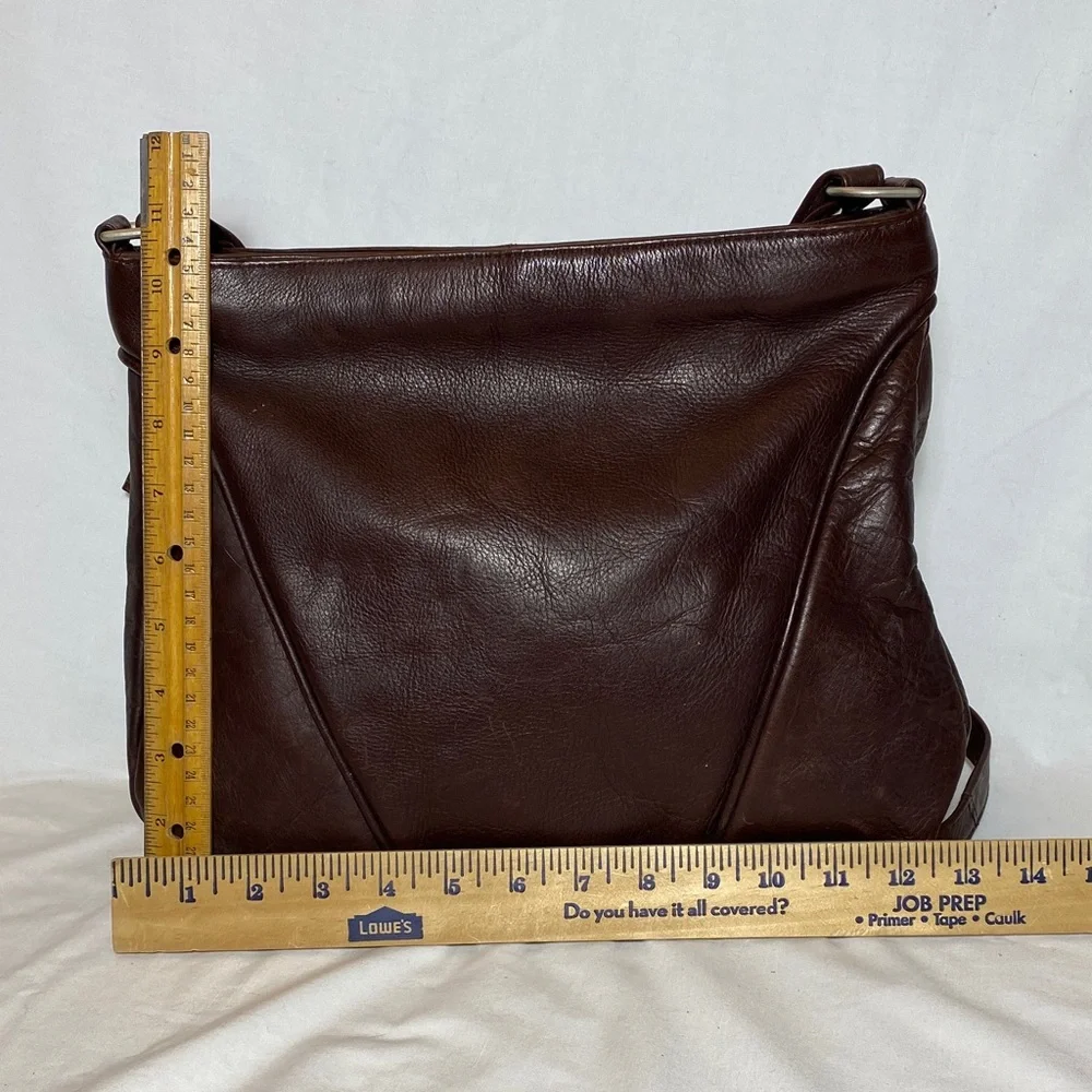 Brown Leather Crossbody/Shoulder Bag made in Bogota,Columbia - Picture 4 of 12